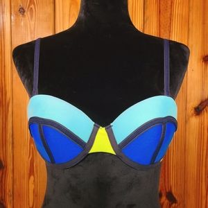 Maaji swimsuit top size medium
